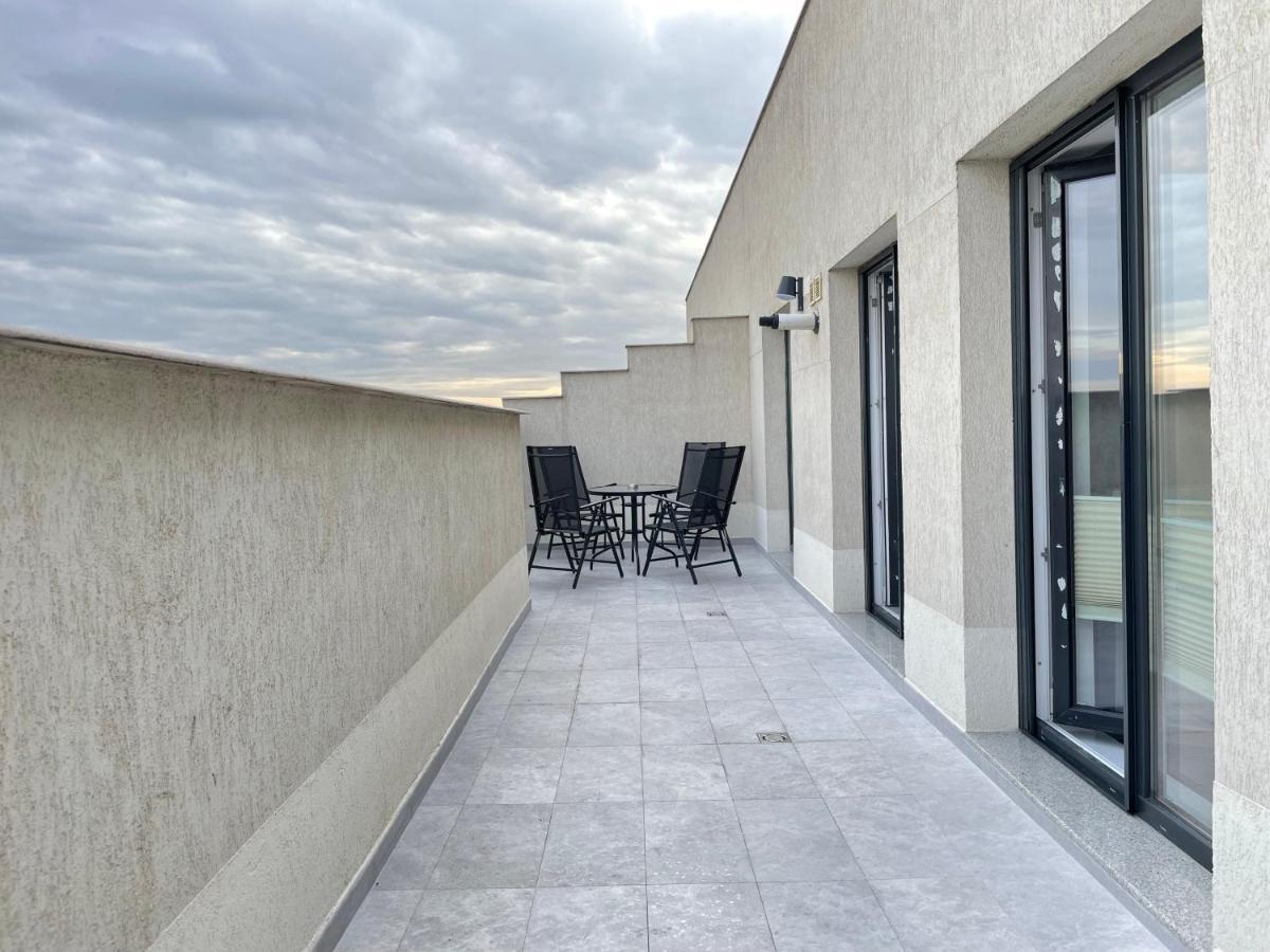 公寓 Unique Penthouse Lakeview W19 *